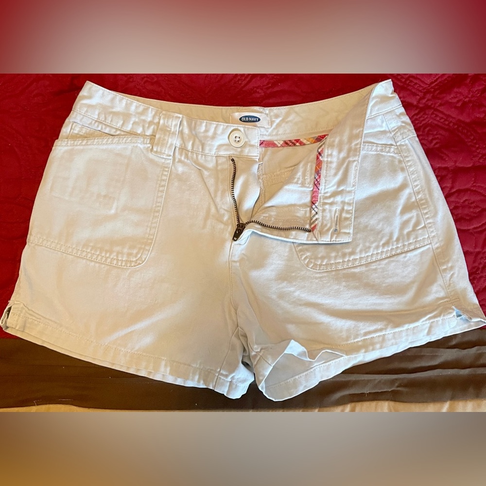 Old Navy shorts Size 4